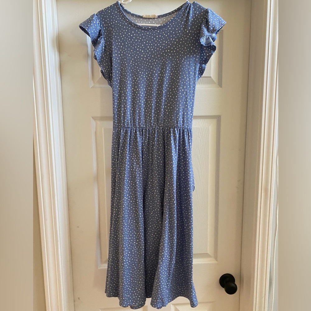 Women's flutter sleeve blue polka dot dress with pockets